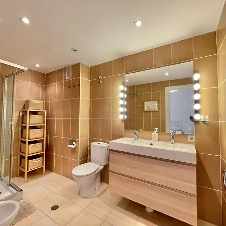 Del Mar Ii Beachfront Family - Eaw Homes Apartment Marbella